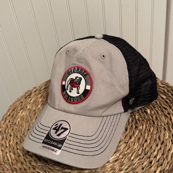 Georgia Bulldogs Grey/Blk Mesh Adjustable Porter Road Hat - NWT - Picture 1 of 8